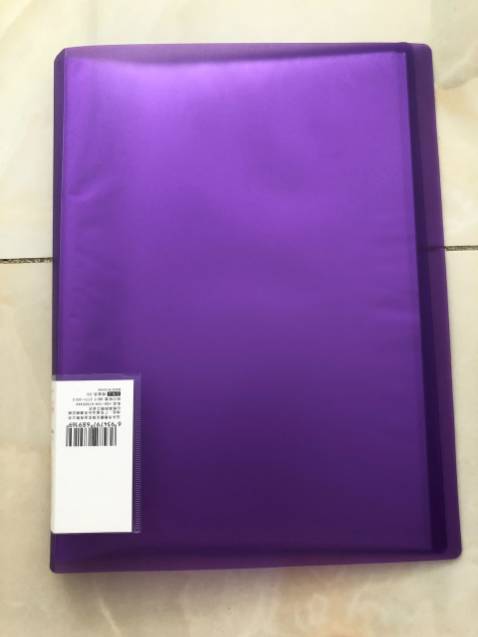 Sp có bọc bên ngoài nên mới nguyên ko bị trầy xước.
Màu bìa đẹp 
Bao nylon bên trong hơi mỏng
Giảm còn 11k nên hài lòng