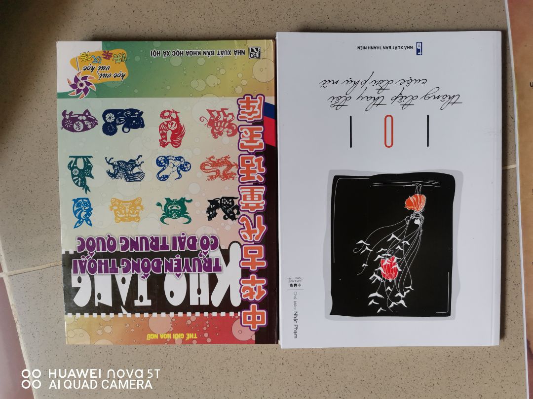 Shop đóng gói rất cẩn thận và còn tặng thêm sách cho mình nữa. Bản đồ tư duy với 100 chữ dc giải thích rất tỉ mỉ và rất đẹp 
.