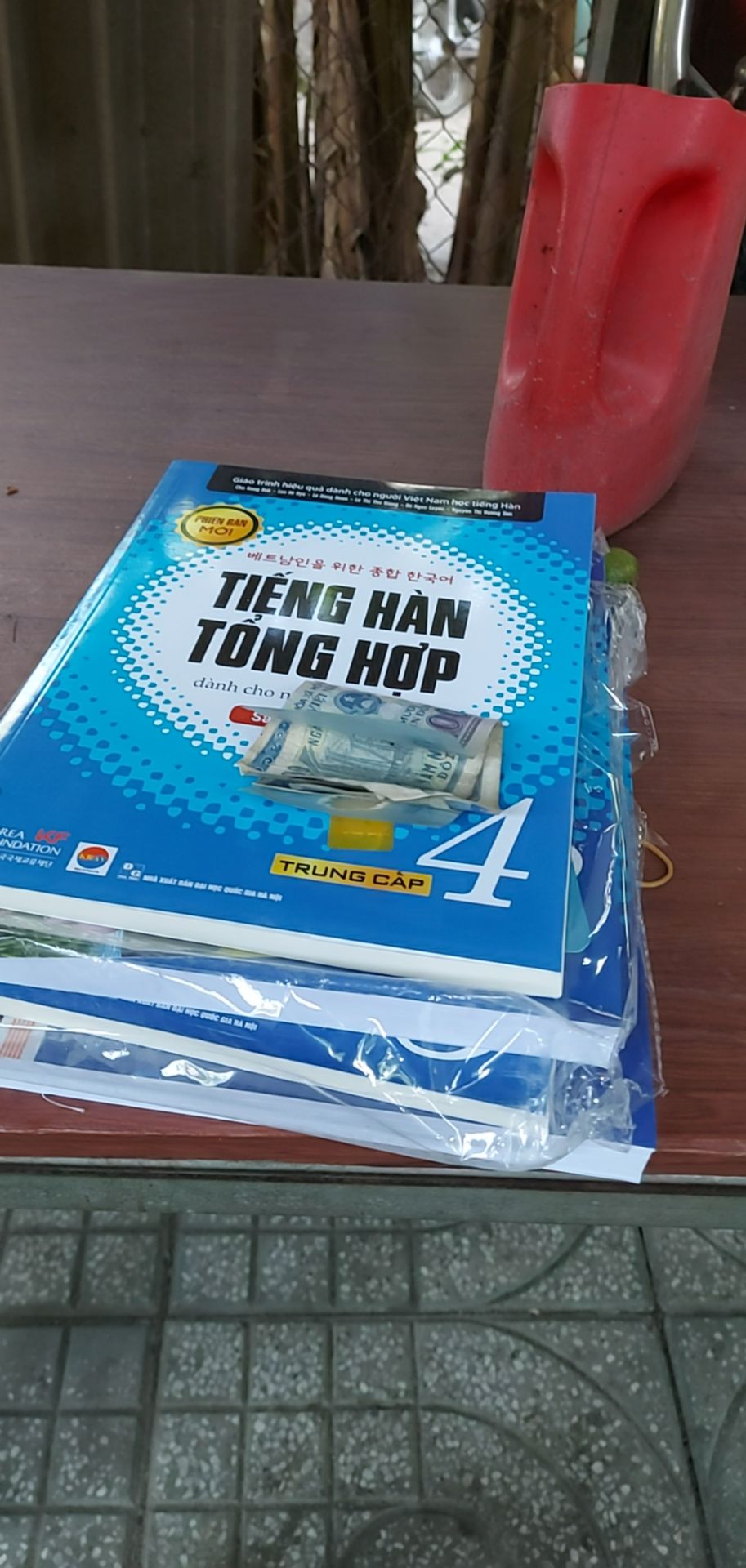 nhận đủ bộ 3+4, còn đợi sách tặng kèm theo nữa nhận đủ bộ 3+4, còn đợi sách tặng kèm theo nữa
