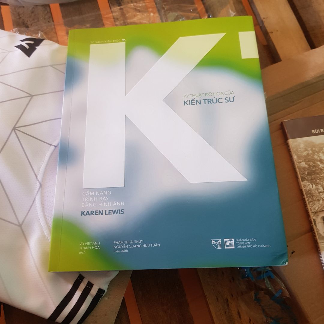 Sách đẹp! Mỗi tội gói hàng ko cẩn thận nên bị nhăn gốc khi vận chuyển nên trừ 1*