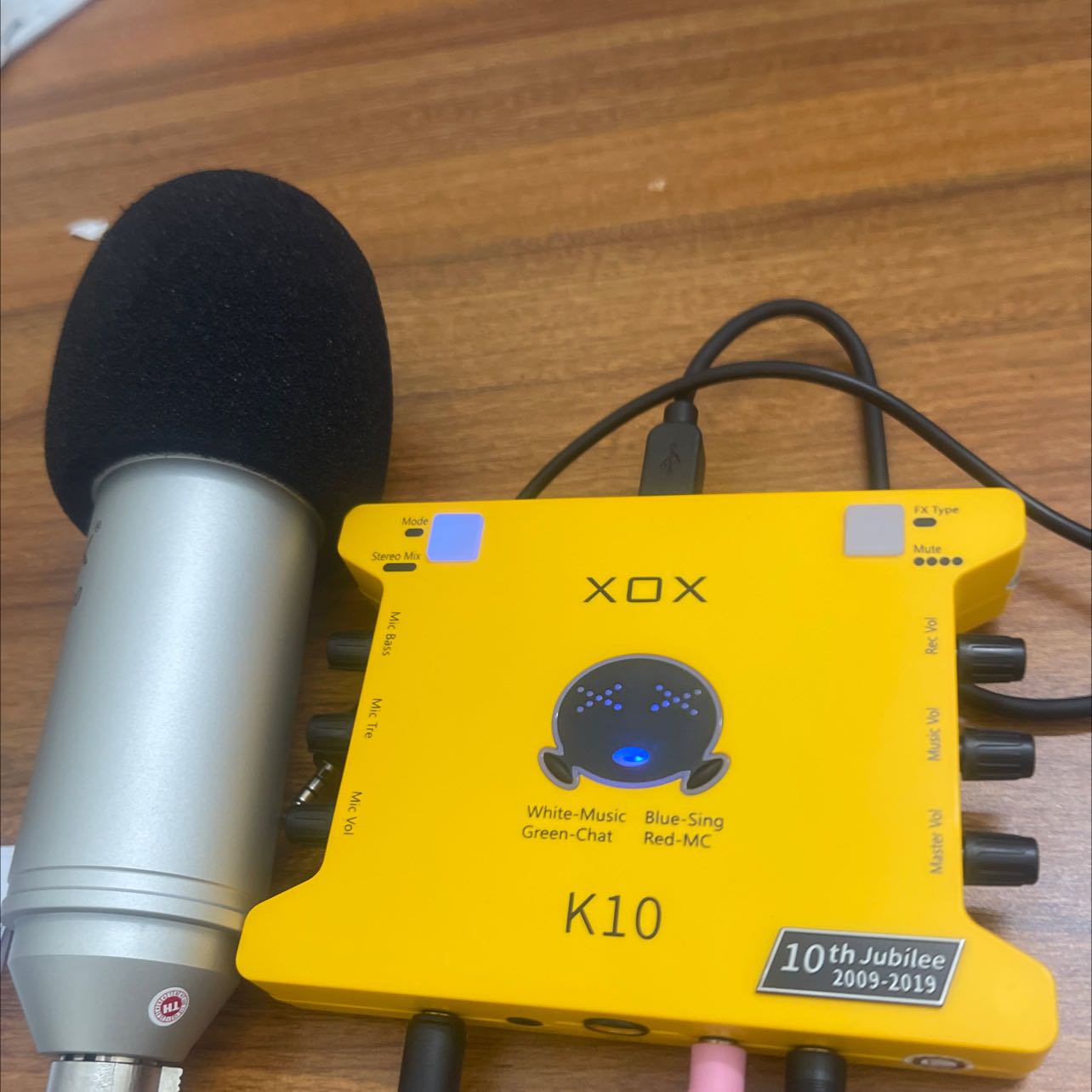 Cực kỳ hài lòng sản phẩm.Mình đã gắn dây như vậy nhưng không phát ra tiếng nhạc,và mic cũng ko có âm thanh.Shop có hỗ trợ được mong phản hồi hướng dẫn Cực kỳ hài lòng sản phẩm.Mình đã gắn dây như vậy nhưng không phát ra tiếng nhạc,và mic cũng ko có âm thanh.Shop có hỗ trợ được mong phản hồi hướng dẫn