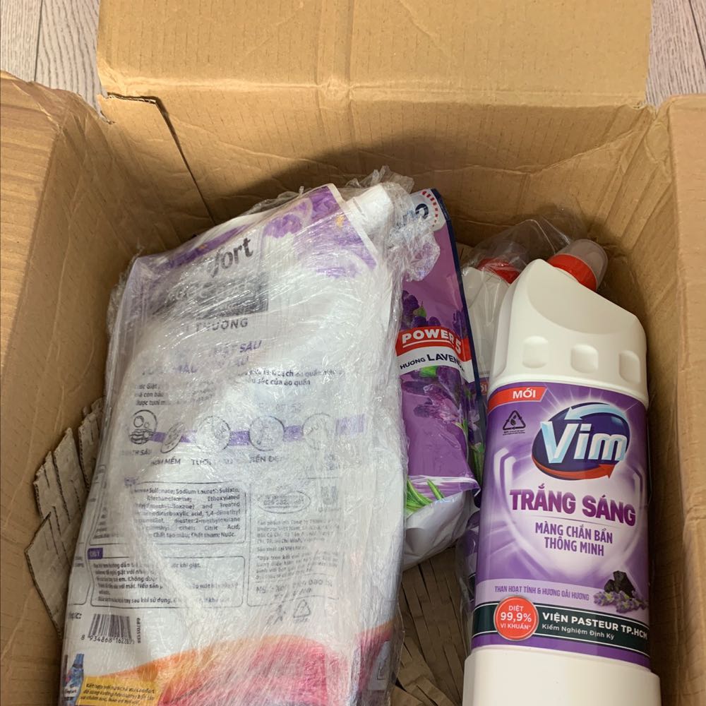 Có quay video mà tiki ko đăng được. Đặt 11/11 mà 12/11 giao luôn rồi. Giá tốt hơn laz và shoppee, cả bách hoá xanh nữa. Hàng mới, giao lẹ, đóng gói kỹ. Mùi thơm cực