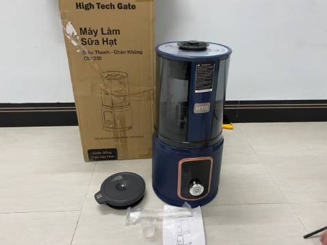 Máy rất đẹp, đúng quảng cáo. Tìm hiểu mãi thấy có chức năng hút chân không rất tiện lợi, độ ồn giảm đáng kể so với máy cũ của mình. Xay nấu cũng nhanh, nấu xong mọi người nên để nguội rồi hãy hút chân không bảo quản để dùng sau là quá okla. Nói chung đáng tiền mua nhé mọi