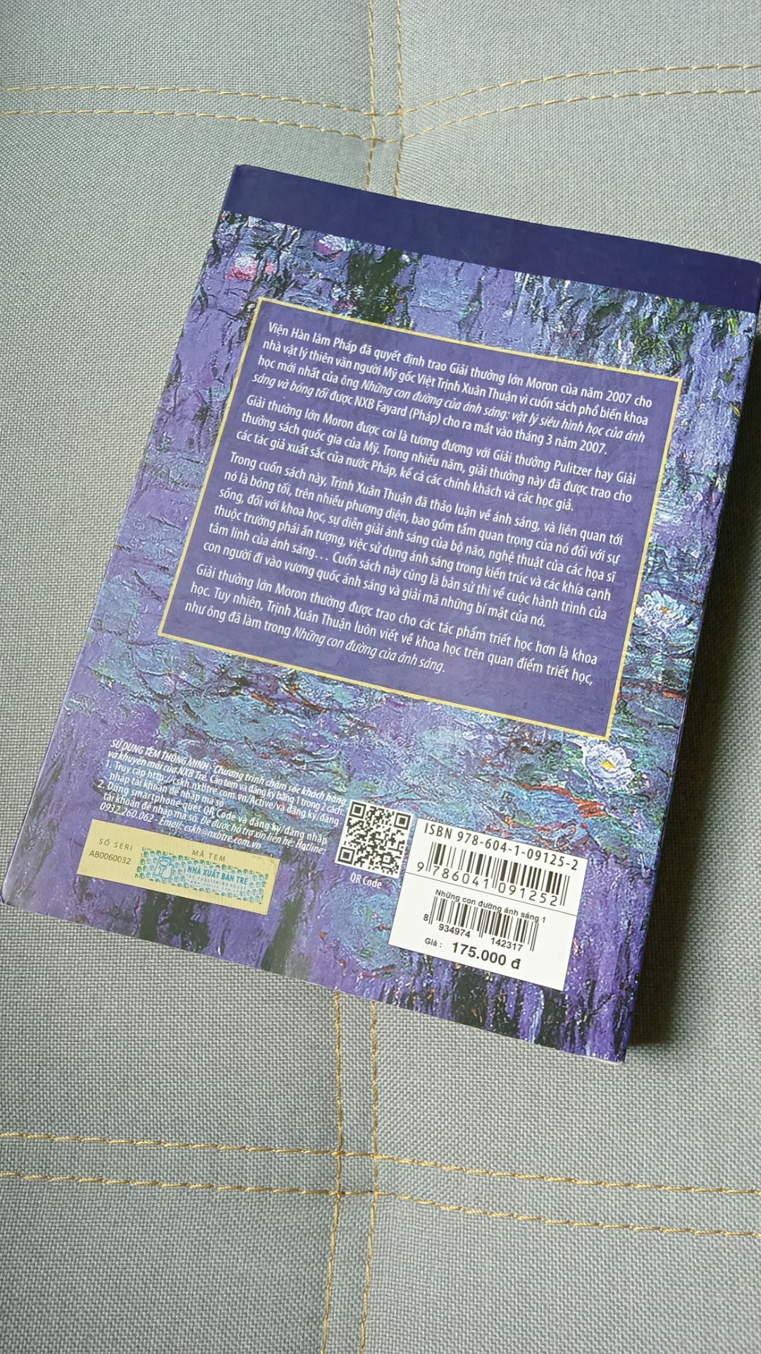 Đóng gói cẩn thận, giao hàng nhanh. Sách dành cho những người yêu thiên văn, thích tìm hiểu Vũ trụ