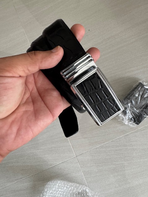 Lúc trước mua được để tong hộp, có phiếu bảo hành rất lịch sự. Đợt này sảm phẩm đóng gói sơ sài, chất lượng sp ko như mong đợi