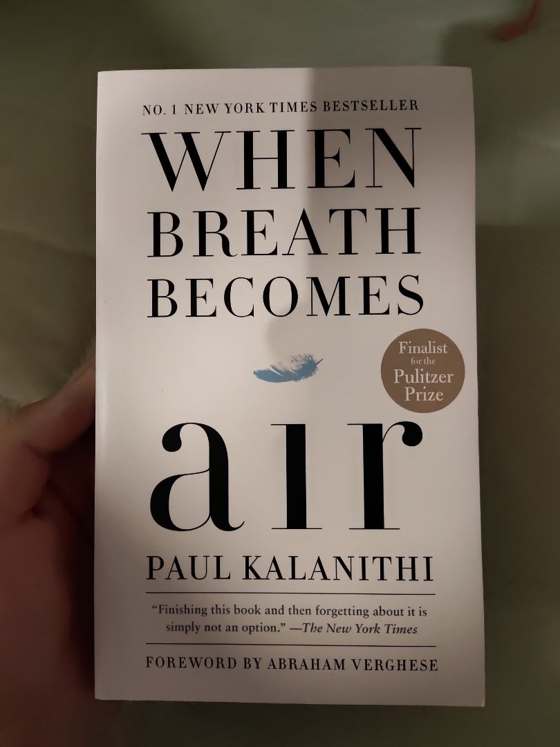 Tuy nhỏ hơn tưởng tượng nhưng cực kì chất lượng. Sách hay thì khỏi bàn rồi. Đáng mua! ???