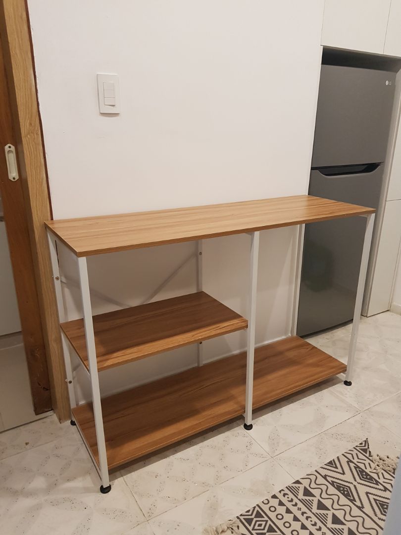 Kệ rất đẹp rất chắc chắn. Giao hàng nhanh. Phụ kiện đầy đủ. Sẽ ủng hộ tiếp.