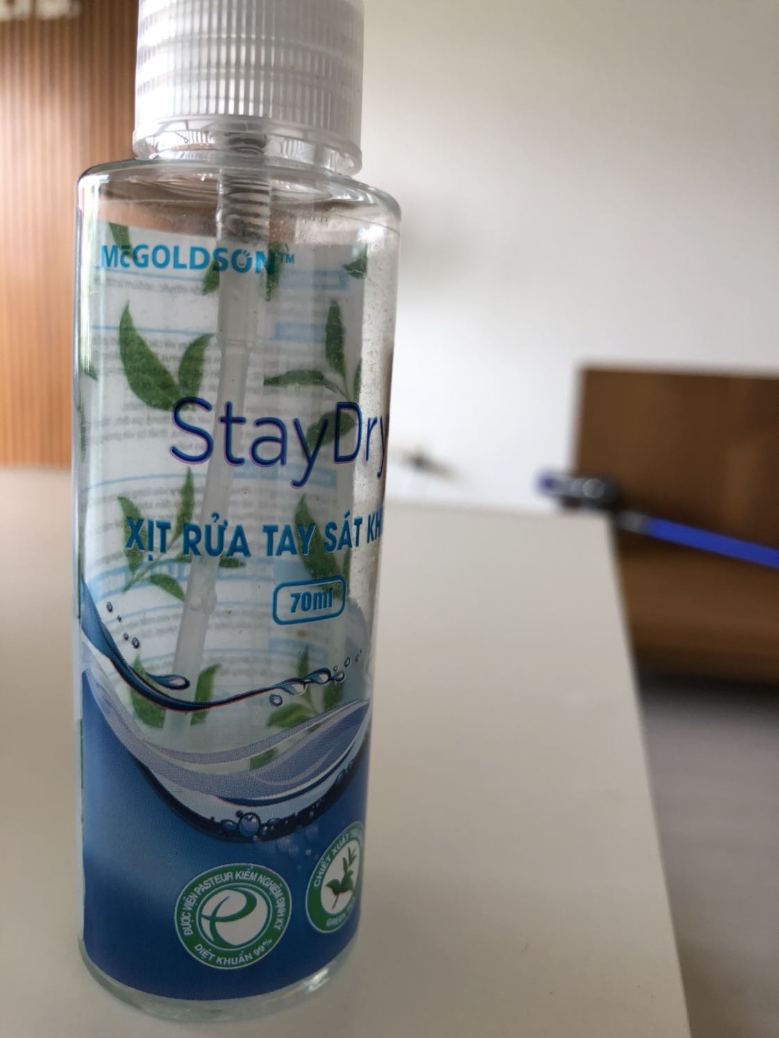 sản phẩm tốt , tôi luôn mang theo xit tay và các đồ dùng sử dụng .