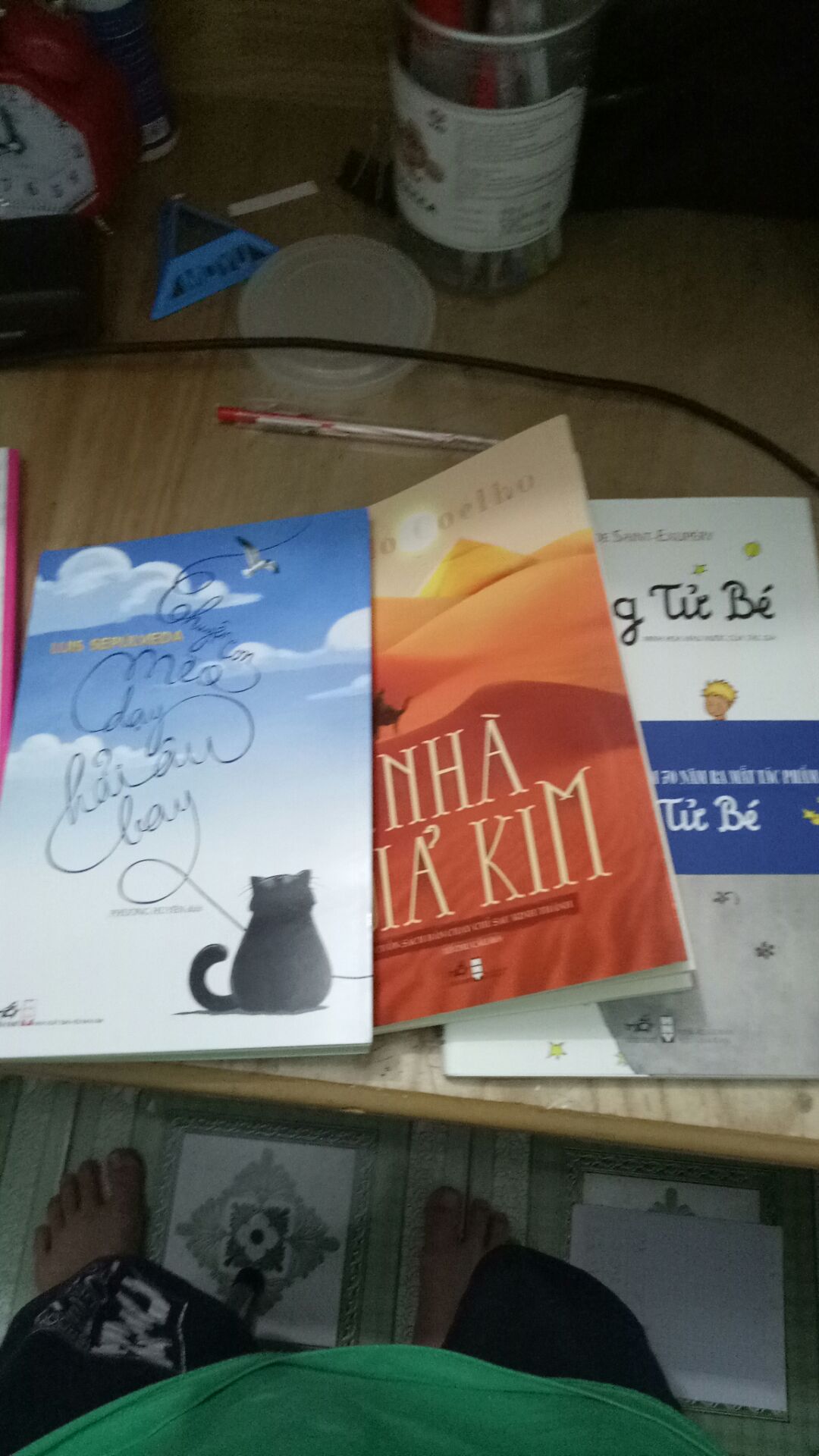 sách hay, bao bì đóng gói đẹp không bị móp méo nhưng giao quá chậm chờ 2 trời mới giao một điểm trừ khá lớn