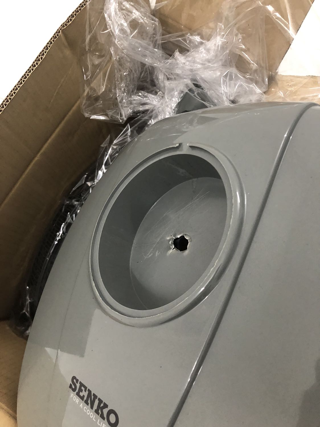 Sản phẩm quá tệ. Tiki nên kiểm duyệt NCC chuẩn trước khi cho bán trên kênh của mình. Làm mất uy tín quá