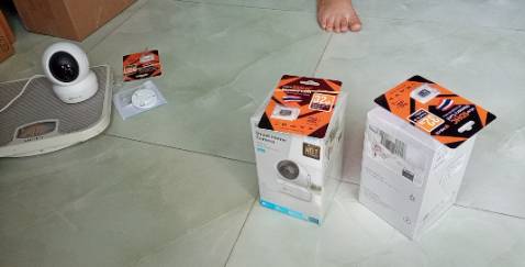 Giao hàng rất nhanh, đầy đủ phụ kiện và thẻ nhớ,đã cài và dùng thử một cái rất ổn, hình ảnh ban đêm khá rõ