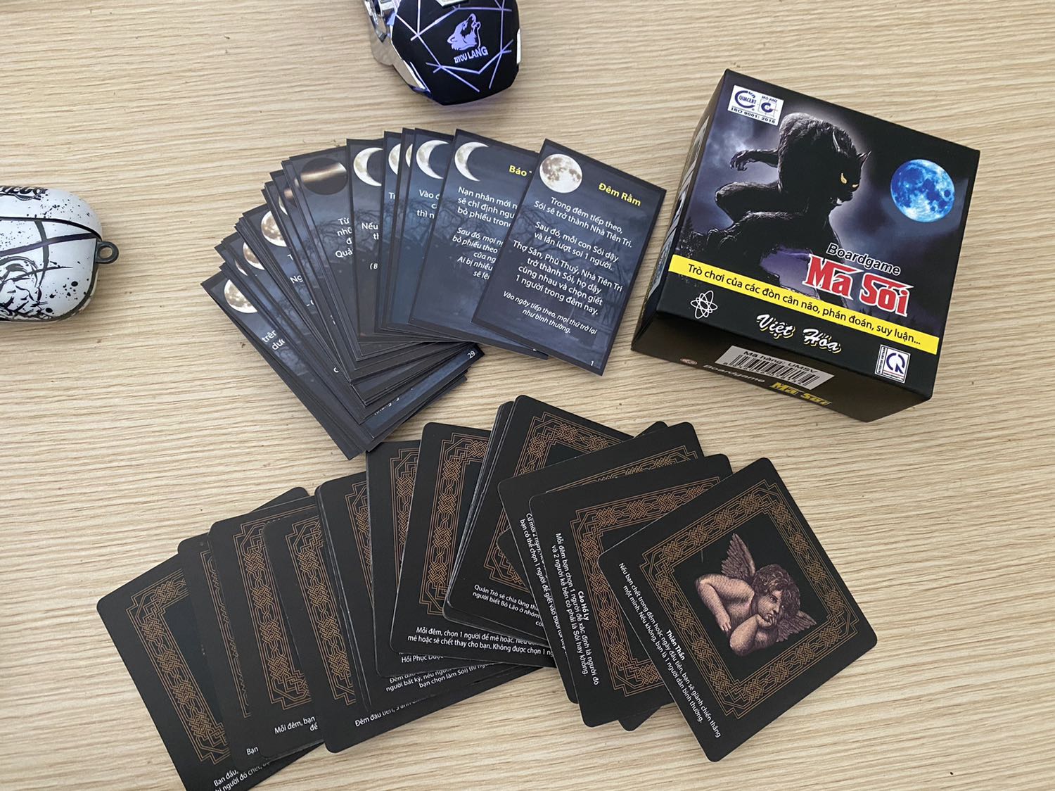 Hàng không giống hình đăng lên. Đăng lên một kiểu giao một kiểu mặc dù vỏ hộp giống nhau. Mong Tiki xem xét lại và giải quyết giúp