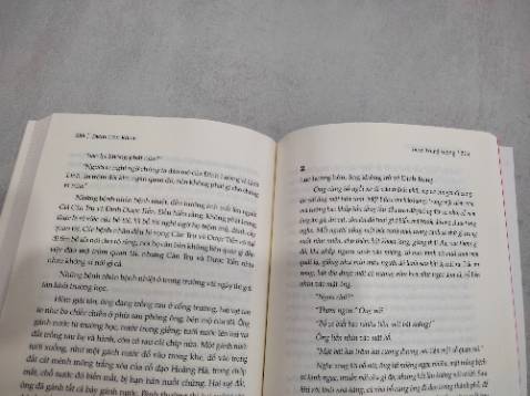 Sách mình bị lỗi thiếu trang, nhưng Tiki chăm sóc KH tốt lắm luôn, hỗ trợ đổi trả nhanh chóng và nhiệt tình. 
Nội dung sách rất hay, ý nghĩa