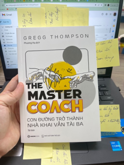 Sách bổ ích, đọc 1 lần cảm thấy vô cùng háo hứng. Chắc cần đọc lần 2-3 để thấm nhuần & hiểu sâu sắc hơn về coach & bđ thực hành