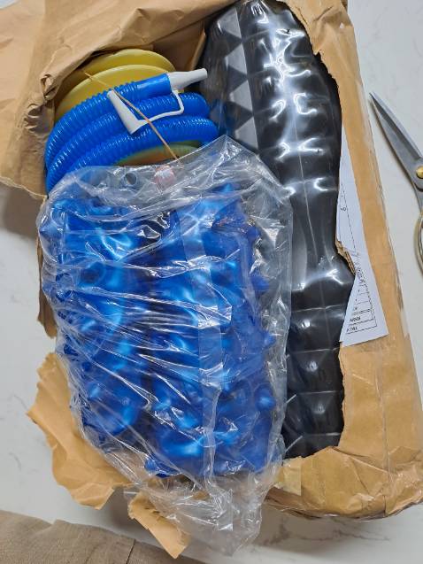 Đặt mua màu ghi, giao hàng màu xanh 😂😂😂 Đặt mua màu ghi, giao hàng màu xanh 😂😂😂