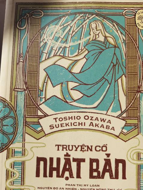 Quyển sách là quyển thứ 5 trong bộ Truyện cổ Nhật Bản của Toshio Ozawa và Suekichi Akaba. Bìa sách được thiết kế theo câu chuyện về Kaguya Hime (nàng tiên ống tre, công chúa ánh trăng, ông lão đốn tre...) nhưng câu chuyện này không nằm trong nội dung quyển sách. Mình mua vì nghĩ sách có câu chuyện này. Tìm hiểu bộ sách gốc bản Nhật, cảm nhận của mình là sự sâu sắc, chân thành và tấm lòng của người làm sách dành cho độc giả; các câu chuyện trong bộ sách được chia theo mùa sau nhiều nghiên cứu tâm huyết, đây là bộ sách hay. Quyển sách này có sự chấp vá khập khiễng, thiếu sót trong khâu xuất bản; sách có màu giấy, font chữ khác với các quyển khác trong bộ sách "Tủ sách đời người" của Omega+.