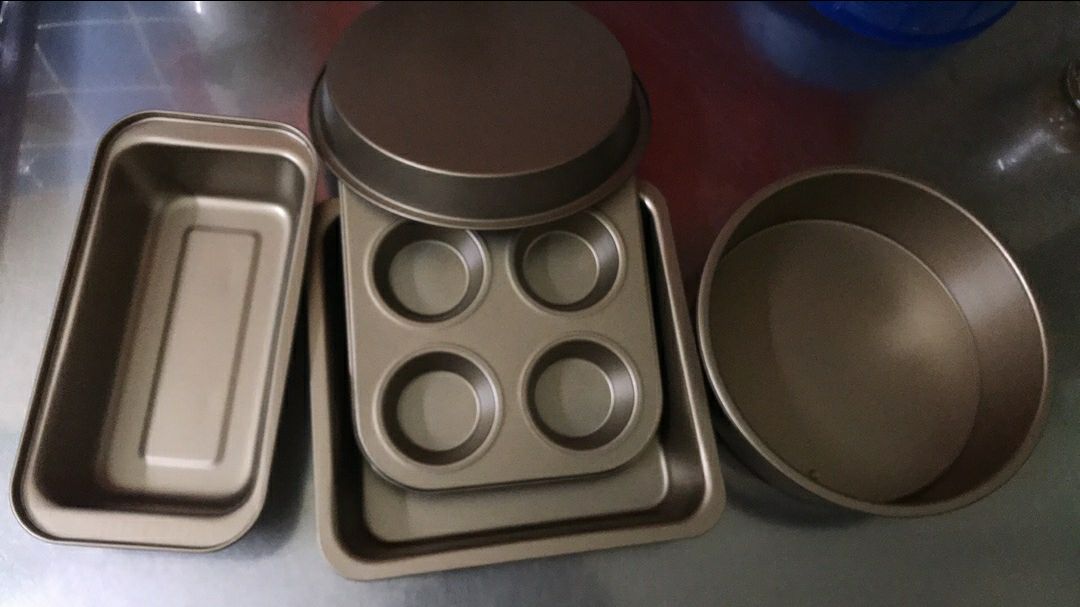 đầy đủ 5 món, chống dính tốt, rata đâng đồng tiền