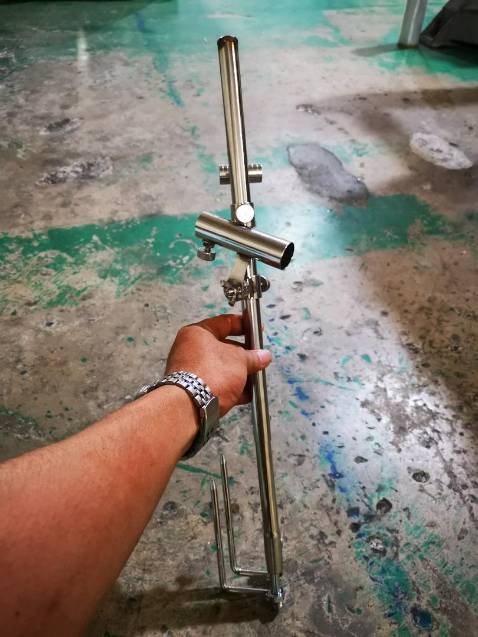 Hàng đúng mô tả. Chất lượng thì qua thời gian mới đánh giá đc. Cơ bản mói tập câu nên chơi hàng rẻ tiền hợp túi tiền thôi.