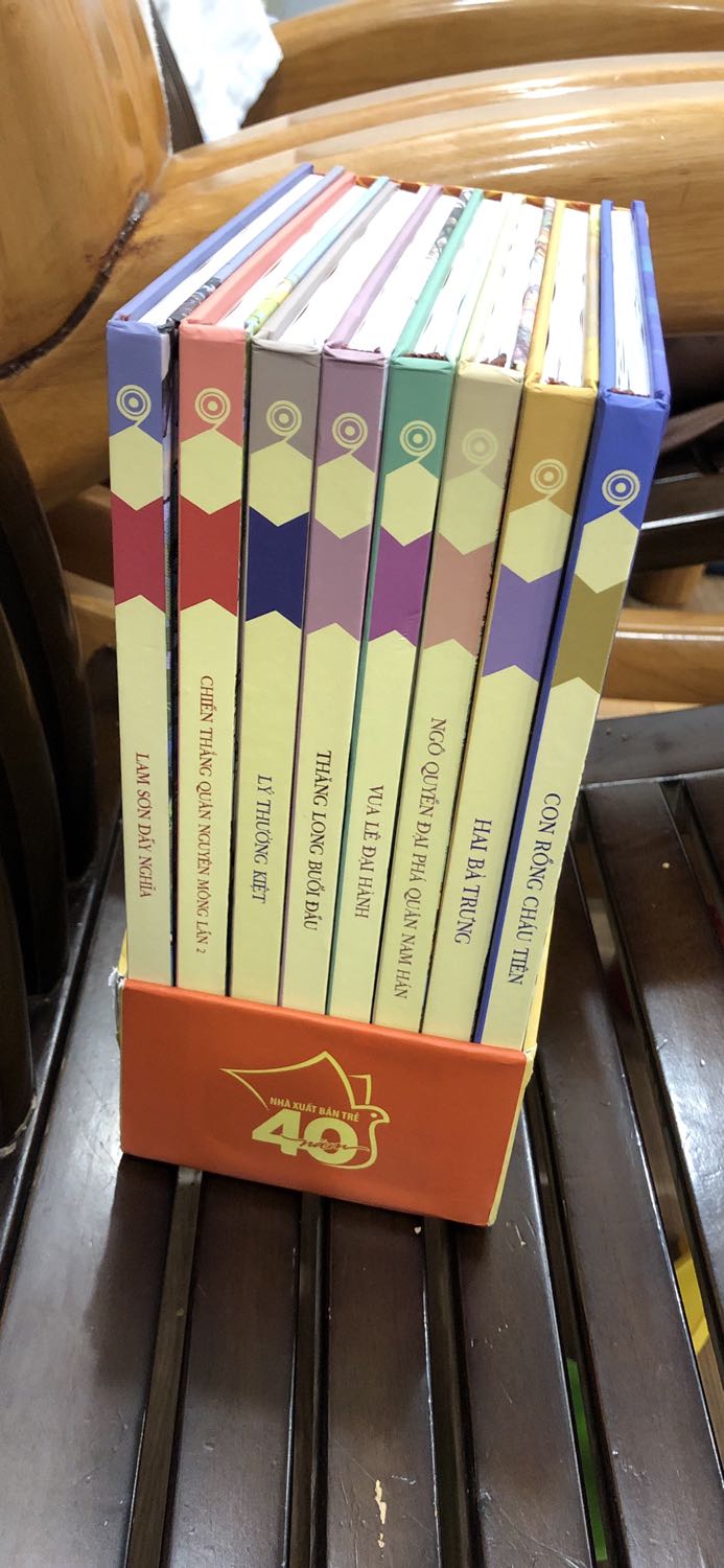 Sách đẹp, nội dung hay, giao hàng TikiNow rất nhanh, giá được ưu đãi.