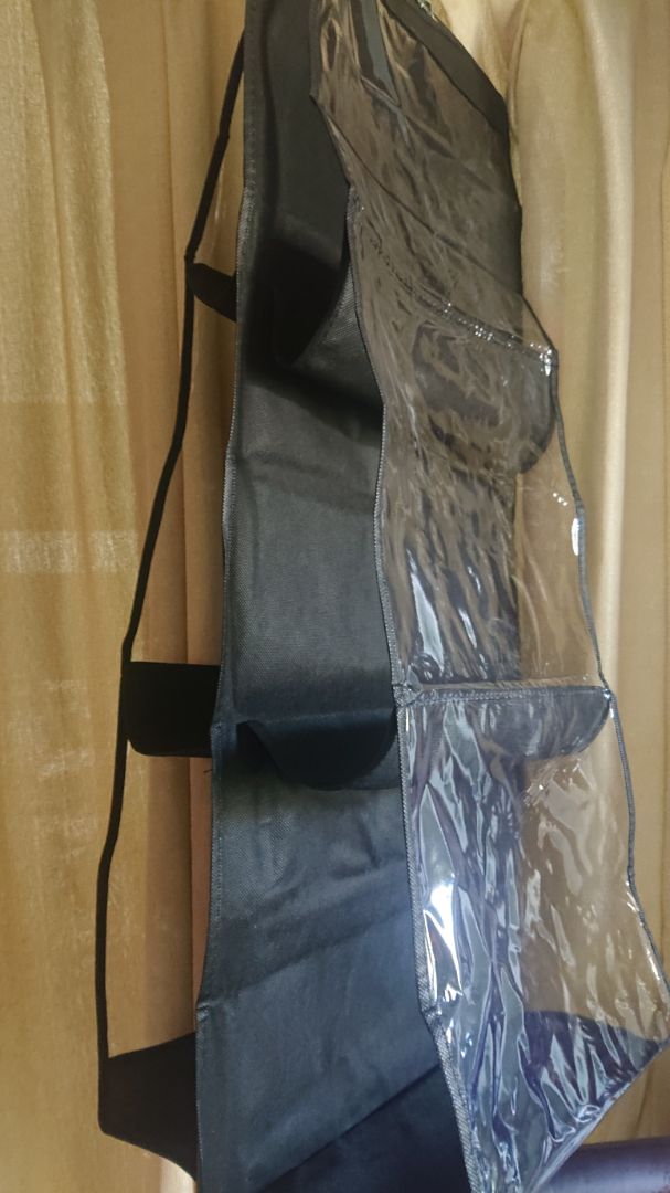 Hàng China, mỏng manh lắm, ko đẹp như mẫu. Mình mua 59k, tiền nào của ấy thôi.
Mọi người nên cân nhắc khi mua nhé.