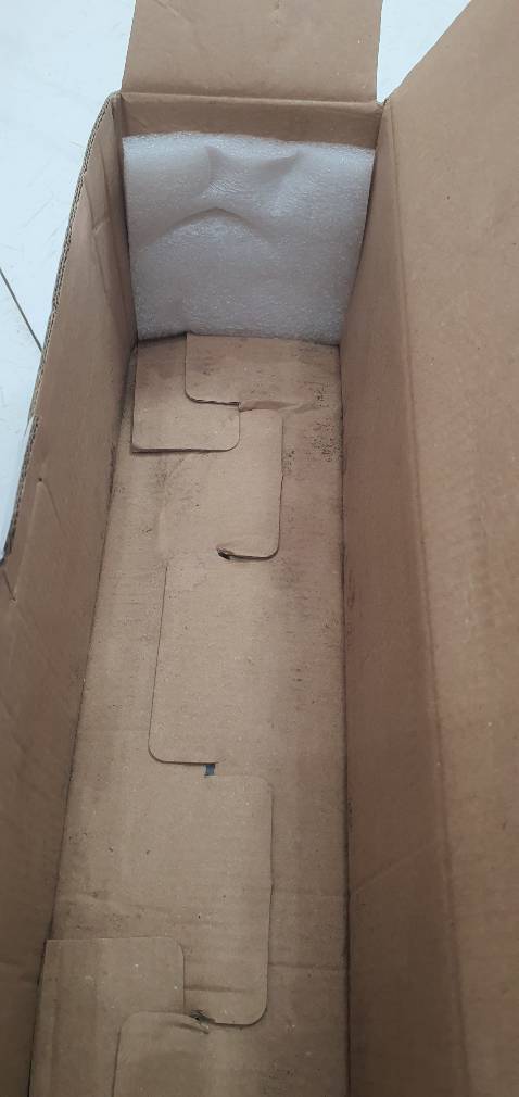 Sản phẩm lỗi,hộp mốc meo,người bán phản hồi rất chậm,nếu có không sao mình đánh giá không sao