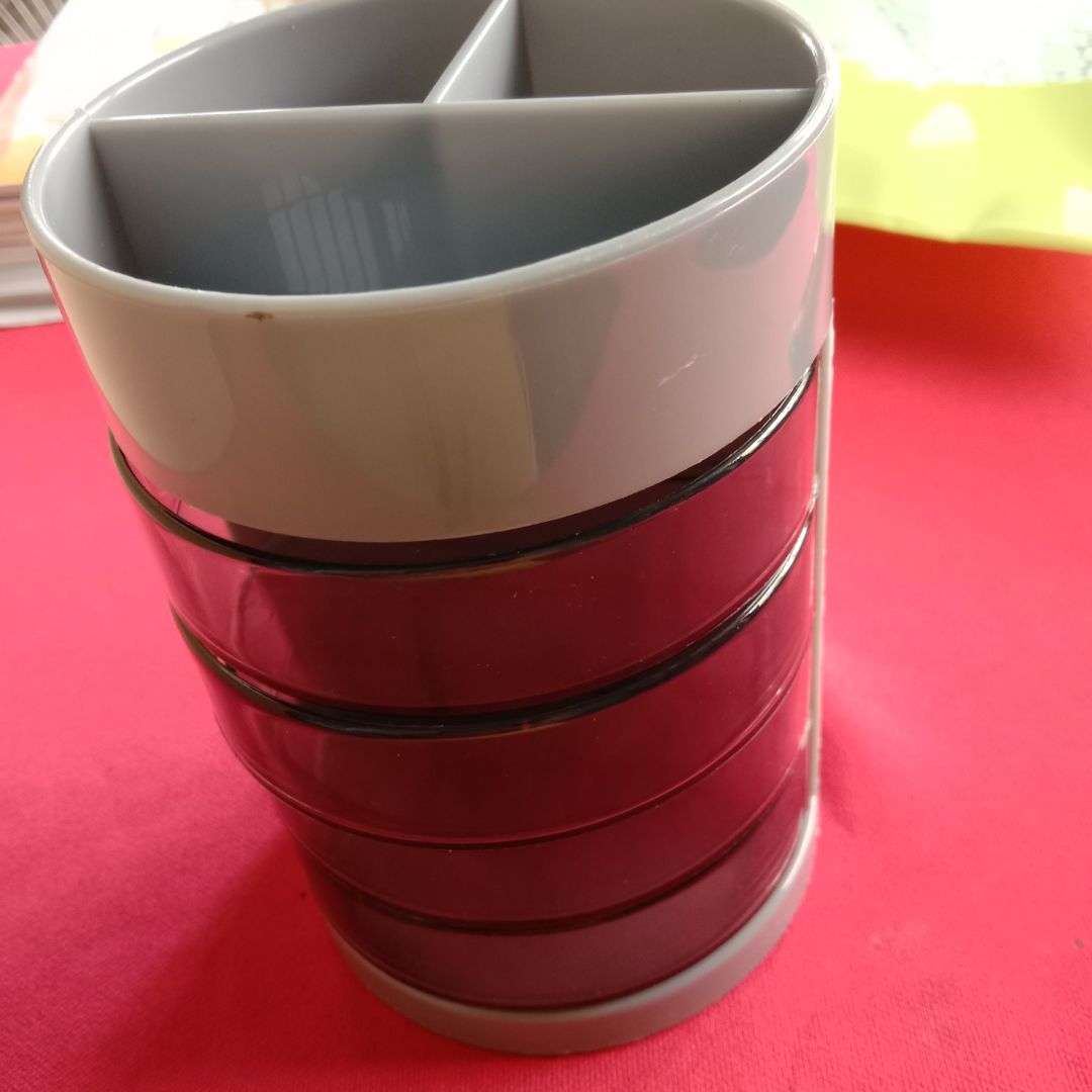 nhỏ hơn so với mình tưởng tượng nhưng nhìn chung thù cũng được