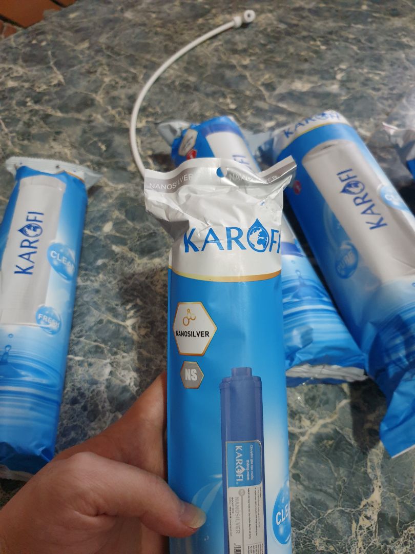 Giao hàng đúng hạn. Mình mới check cái lõi nano thấy đúng chính hãng. Shop có tặng kèm thêm dây nước và *** chữ T để nối thay cho loại cũ, thấy OK, lắp đặt nhanh.
Mình mua giá 860k, thấy giá rất ổn so với bên khác. Hài lòng Giao hàng đúng hạn. Mình mới check cái lõi nano thấy đúng chính hãng. Shop có tặng kèm thêm dây nước và *** chữ T để nối thay cho loại cũ, thấy OK, lắp đặt nhanh.
Mình mua giá 860k, thấy giá rất ổn so với bên khác. Hài lòng
