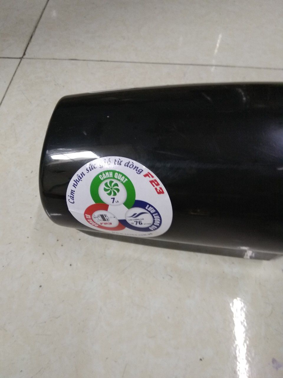 giao hàng  quá lâu  , hàng  bị  bể   nơi  bắt  ốc  vít giao hàng  quá lâu  , hàng  bị  bể   nơi  bắt  ốc  vít