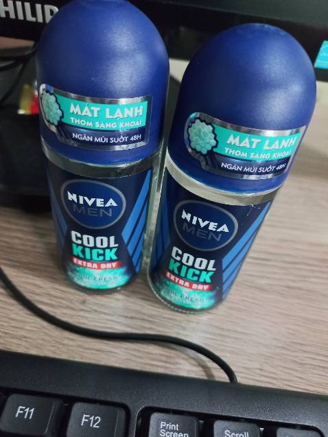 Lăn ngăn mùi thơm dịu nhẹ, không gây kích ứng da, mọi ngưòi mua ủng hộ TIKI đi ạ...ủng hộ TMĐT nước nhà ❤️🇻🇳