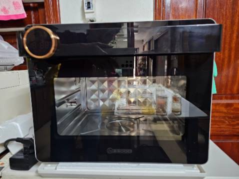 Mới mua hàng, về phải làm thử ngay món tủ của mình. Ngon và tiện nha. Đỡ dầu mỡ nhiều lắm luôn. Chứ rán nem là phải 1 chảo dầu nó mới ngon được mà ko bị cháy mn ạ. Em cũng làm thử mấy món hấp. Đúng là chân ái. Shop hỗ trợ siêu nhiệt tình, video hướng dẫn luôn. Cảm ơn shop