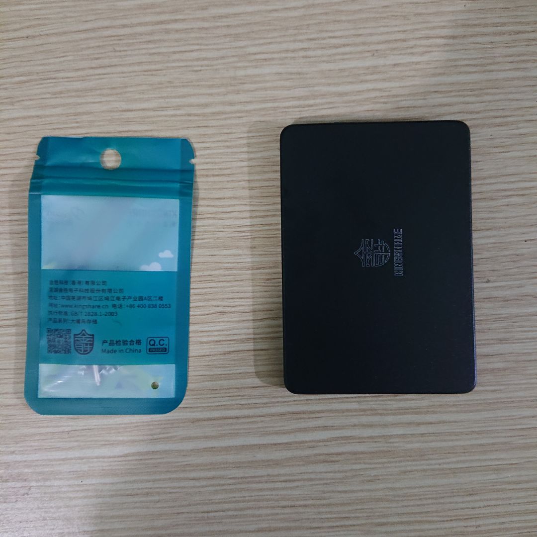 sản phẩm chắc chắn, có bộ ốc đi kèm, gắn vào chạy ổn định