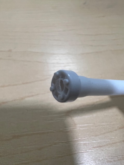 Lông bàn chải quá cứng, combo không bán thêm đầu bàn chải để thay.
Tăm nước: màng lọc ở vòi vừa khui ra kiểm tra thì thấy bung rồi, đang xịt mạnh muốn lùi chế độ nhẹ thì phải quay vòi ra ngoài mới chỉnh, lâu lâu quên là xịt máu miệng
Còn lại thì đẹp, như lời quảng cáo