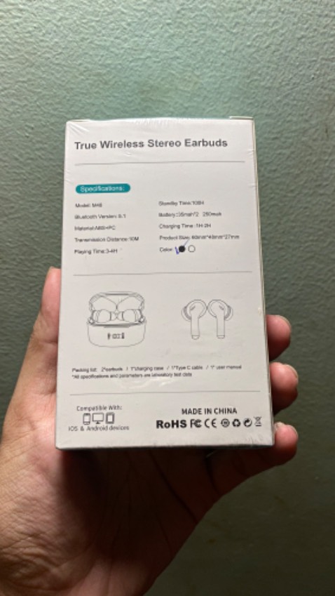 Hàng tốt, đem êm tai, tầm kết nối ổn trong phạm vi quanh nhà, pin xài lâu, mở hộp ra là tự kết nối luôn. Nút cảm ứng dễ bấm nhầm mà pause bài hát. Có điều không chắc phải xuất xứ thương hiệu VN không mà chỉ thấy tiếng Việt ở chỗ đơn vị nhập khẩu thôi.