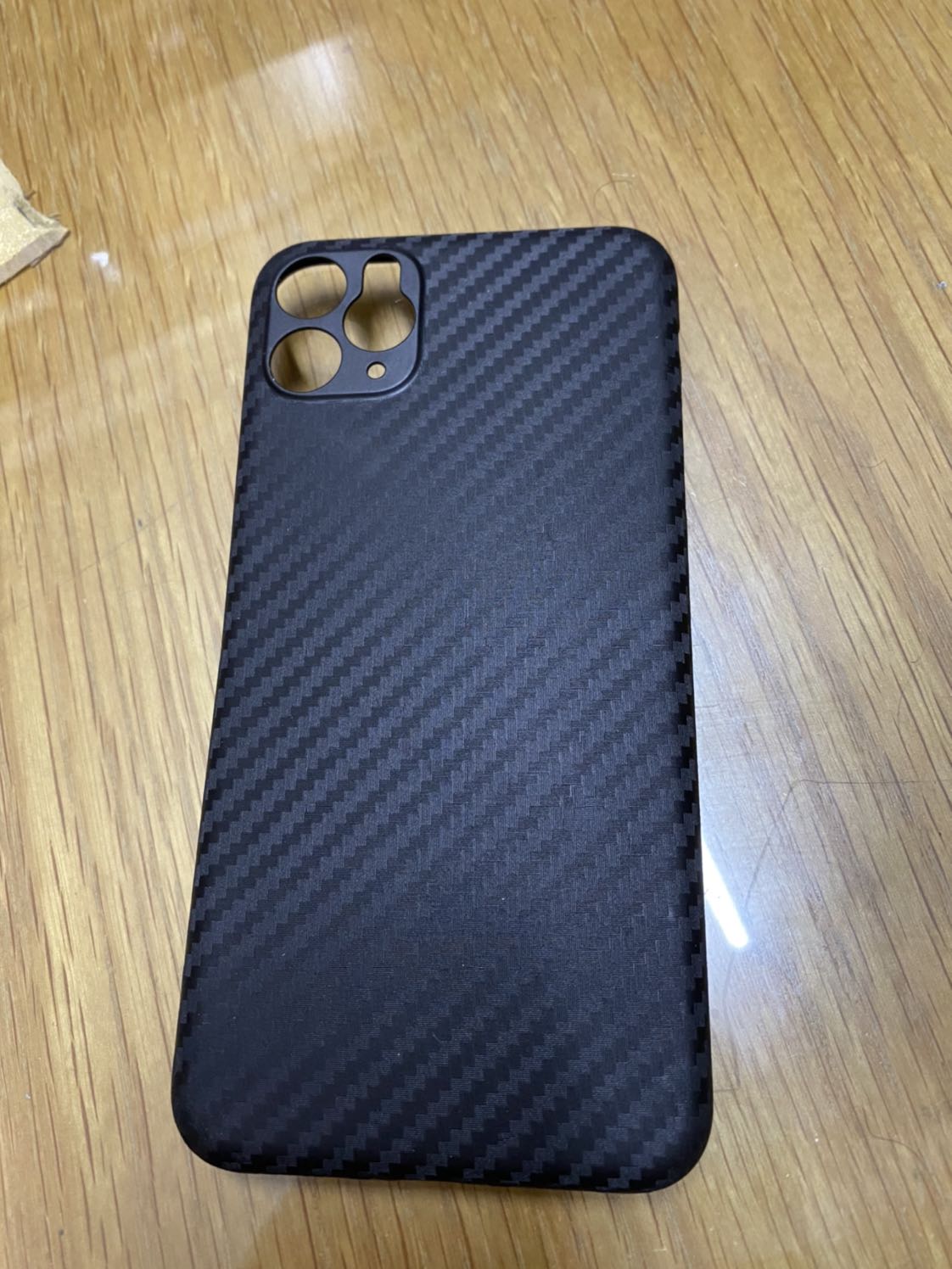 Giao hàng nhanh. Ốp nhìn hình thì cứng cáp, đẹp nhưng bên ngoài mỏng manh, nhìn ko đẹp như hình.