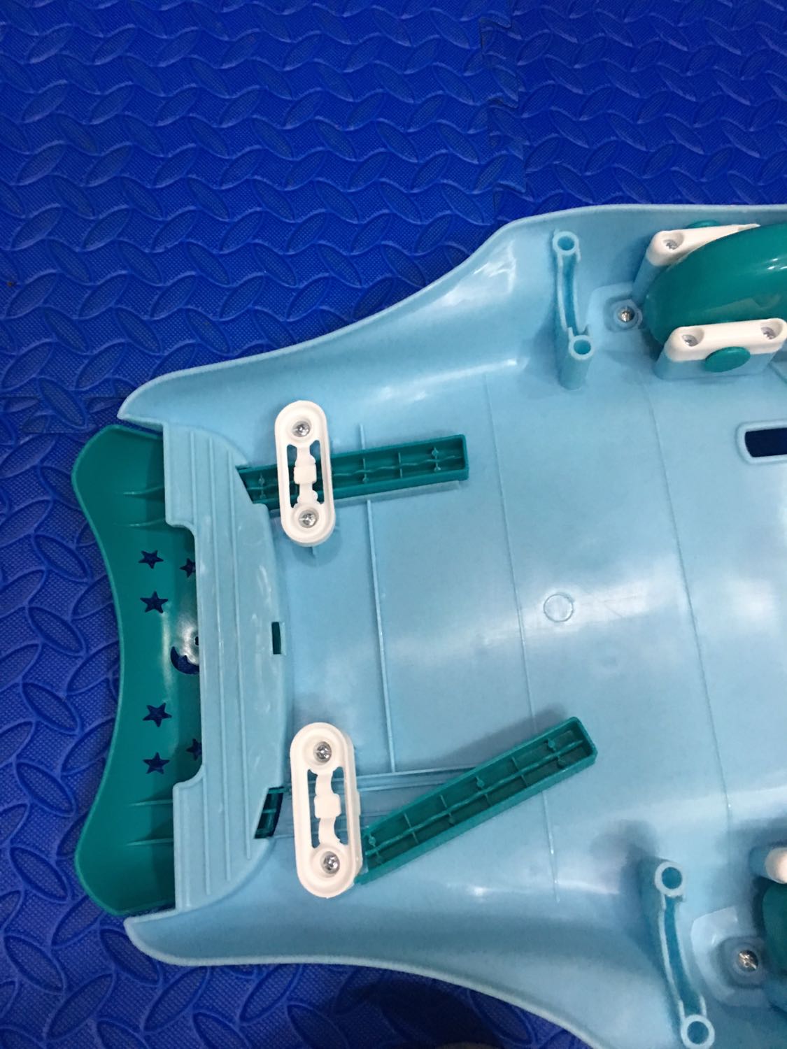 hàng bể vỡ nhắn tin đặt hàng shop ko trả lời
nhận hàng bị bể vỡ shop cũng ko phản hồi
thủ tục đổi trả thì rườm rà thôi mua cái mới cho nhanh