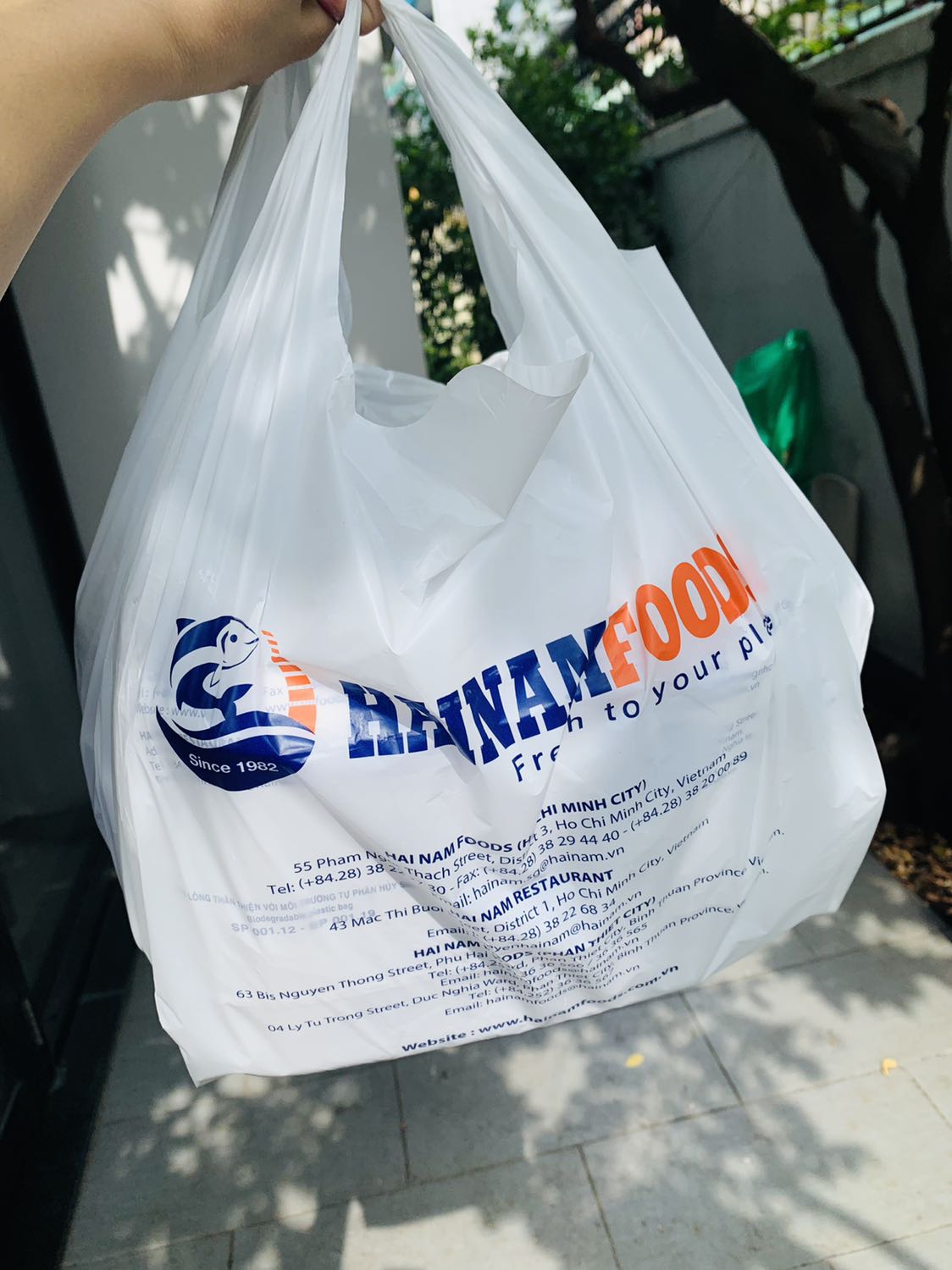 Giao nhanh, sp rất ngon hợp túi tiền. Hài lòng.