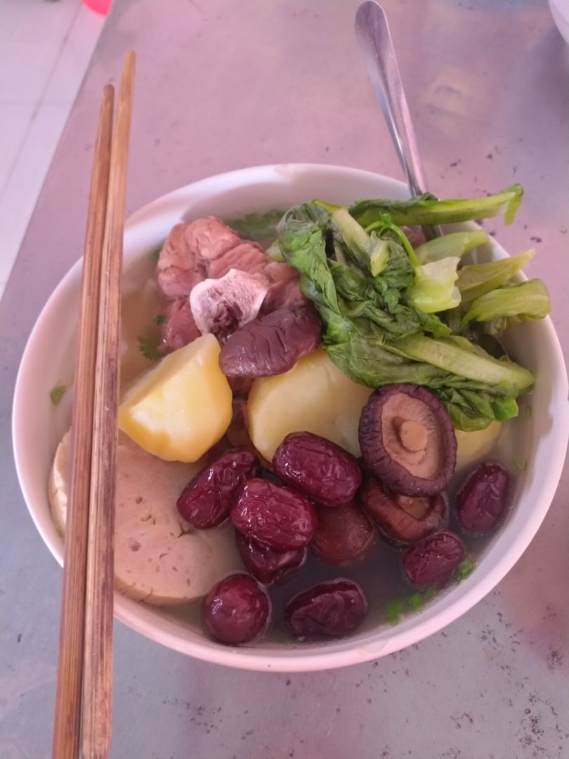 quạt mới, cảm thấy rất mát, nhiều chế độ nhưng dễ hiểu, hẹn giờ đơn giản, động cơ chạy êm nhưng độ ồn từ cánh quạt quay mức cao nhất thì vừa phải, luồng gió toả đều khắp phòng, mong là dùng bền và ko cần phải đem đi bảo hành, giá cả tuy ko phải sale lớn nhưng vẫn rẻ hơn nhiều so với dienmayxanh, giao hàng rất nhanh
Chúc mừng năm mới, Xuân Nhâm Dần, Tết Nguyên đán 2022