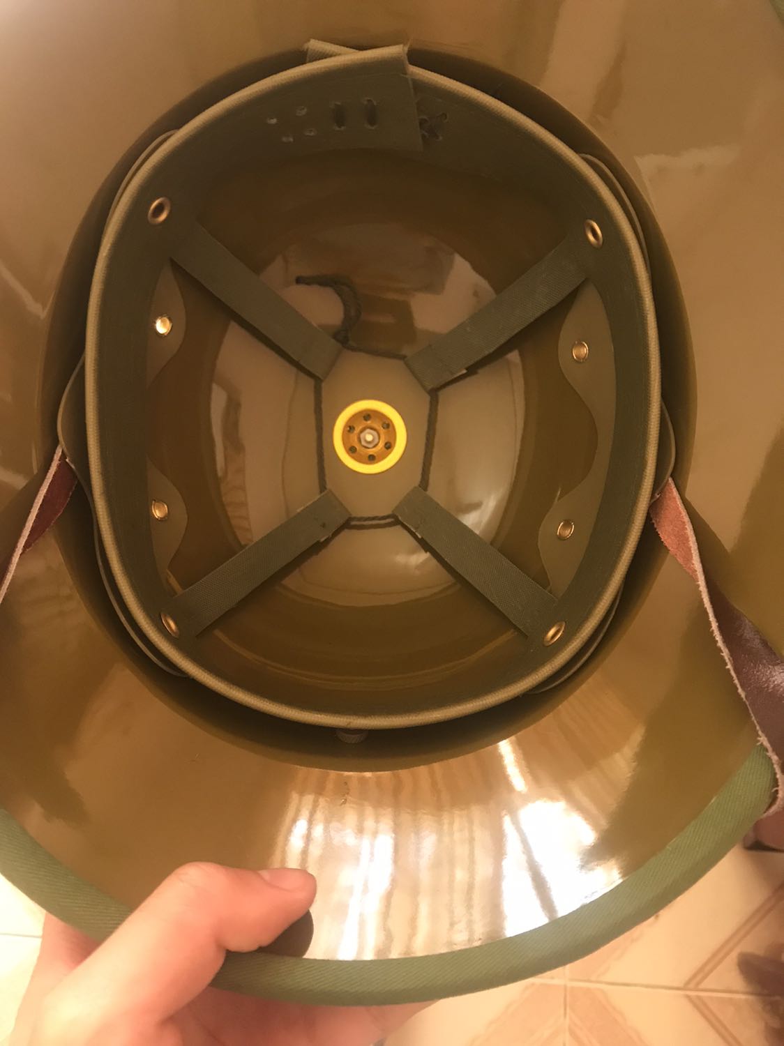 Nhận hàng cái là đứng lên luôn, khá là ok, có dịp ủng hộ thêm cho shop