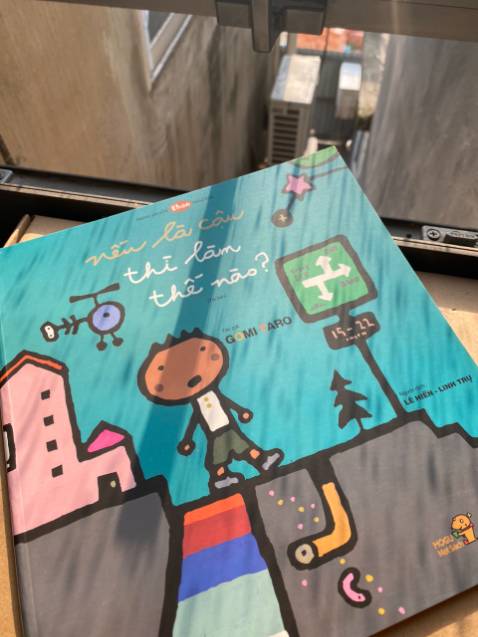 sách này mình được người mẹ khác giới thiệu cho, với hướnng dẫn cáhc đonc tương tác với con , thấy khá hiệu quà