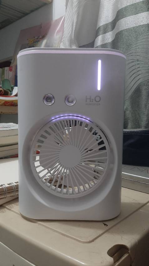 Tiếng êm, quạt mát, thiết kế xinh xắn, dễ sử dụng