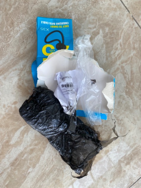 Tại sao nhận chỉ có cái hộp, không có dây