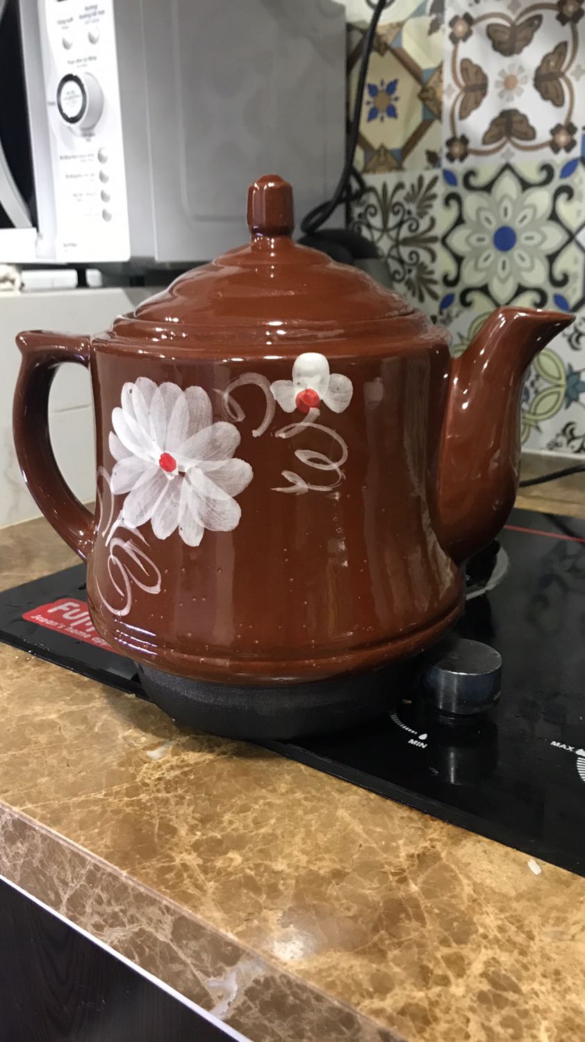 Sản phẩm như nồi không đáy, đổ nước vào tới đâu chảy ra đến đó, nhờ Tiki care liên hệ đồi sản phẩm cho mình ạ. Hehe