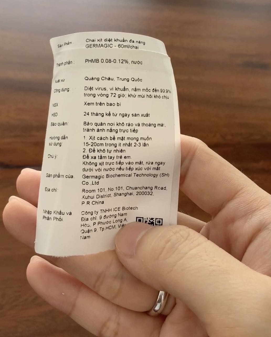 Sản phẩm được đóng gói và ghi chú cẩn thận từ người bán hàng. 

Mình biết được khả năng tuyệt vời của dòng sản phẩm này từ lâu, nay rất vui mừng khi no cung co mat o việt nam . 

Rất tin dùng và sẽ sử dụng lâu dài.