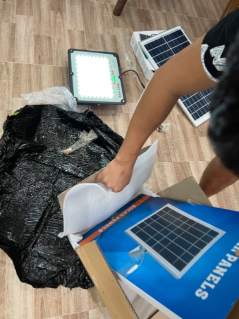 Chất lượng ban đầu cực tốt, đèn siêu sáng, chất liệu tốt. Tiki giao nhanh và đóng gói tốt, nhiệt tình. Rất ok