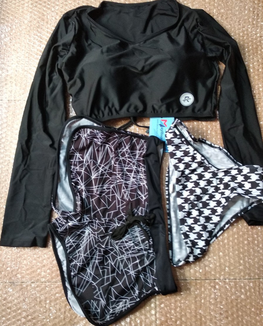 bộ đồ rất đẹp, 3 mảnh, chất liệu tốt, hài lòng với TIKI