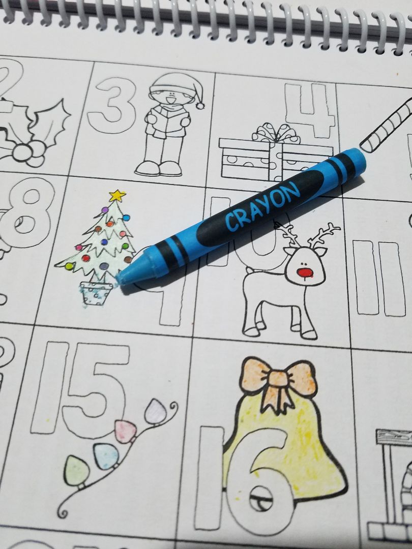 Giao hàng nhanh, sản phẩm ko lỗi gì nhưng chất lượng thì i như cái giá rẻ bèo của nó. Mùi của hộp màu rất khó chịu; Màu sáp: không bám màu, tô màu mà cứ ngỡ là gôm màu, màu cứ bị bào mòn và tróc tróc lên. Màu chì: nhợt nhạt, bám giấy rất ít. Màu nước: lúc tô thấy màu đậm nên nhìn ko giống, chịu khó đợi khô thì mới ra được cái màu đúng của nó, đầu bút lông hơi to. Các bạn nên xem xét trước khi quyết định mua nhé, đừng như tui ham nhìu ham rẻ :D Giao hàng nhanh, sản phẩm ko lỗi gì nhưng chất lượng thì i như cái giá rẻ bèo của nó. Mùi của hộp màu rất khó chịu; Màu sáp: không bám màu, tô màu mà cứ ngỡ là gôm màu, màu cứ bị bào mòn và tróc tróc lên. Màu chì: nhợt nhạt, bám giấy rất ít. Màu nước: lúc tô thấy màu đậm nên nhìn ko giống, chịu khó đợi khô thì mới ra được cái màu đúng của nó, đầu bút lông hơi to. Các bạn nên xem xét trước khi quyết định mua nhé, đừng như tui ham nhìu ham rẻ :D