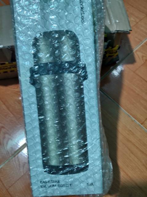 giao hàng nhanh,đóng gói cẩn thận,chất liệu an toàn với sk,chưa dùng nên chưa biết giữ nhiệt được lâu ko?hi vọng là ổn