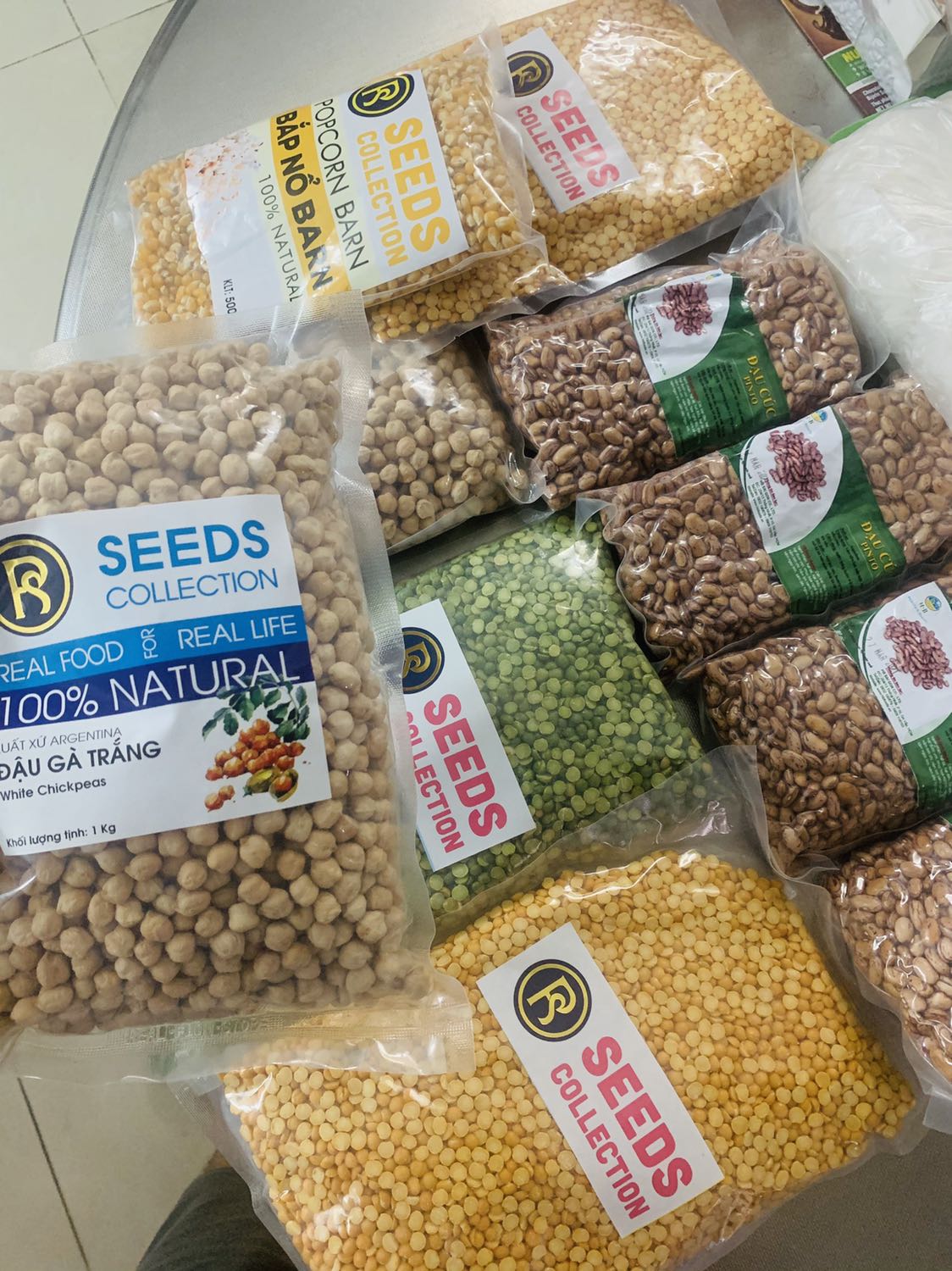 Giao hàng nhanh , đóng gói bao bì kĩ đẹp 
Đậu nhìn rất đẹp .
Có nhãn hiệu nguồn gốc xuất xứ đàng hoàng 
Rất hài lòng khi mua shop này