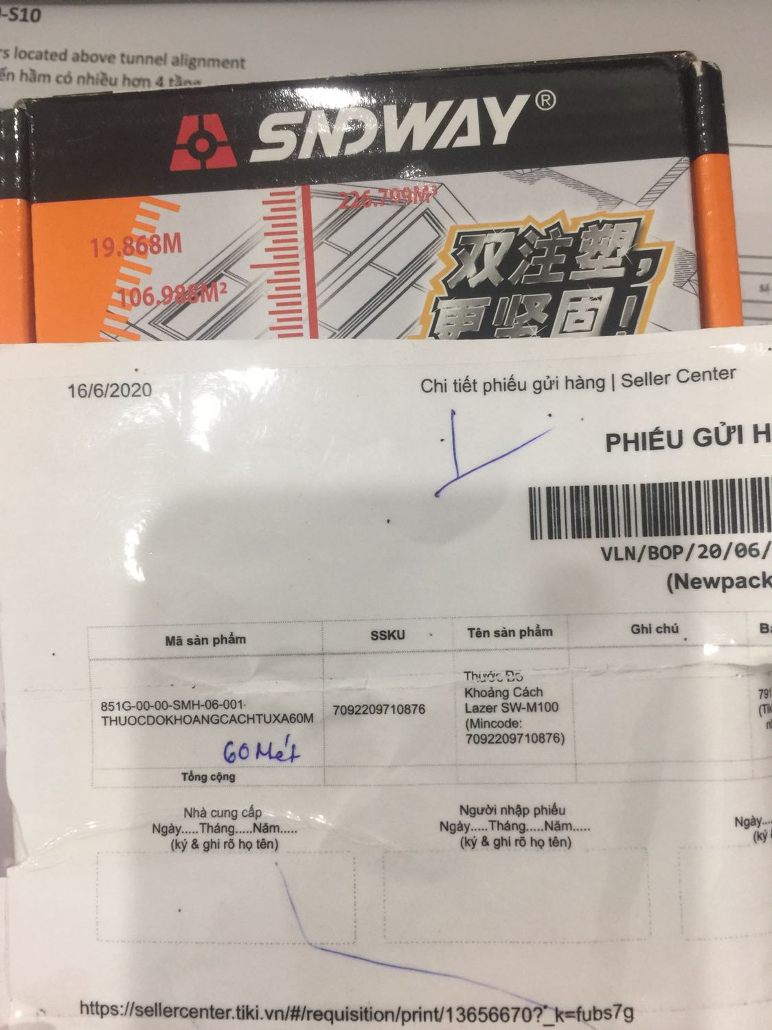 Đặt hàng là 1 mã, giao nhầm mã khác!!! Mã này đời cũ. Đo có 60m thôi. Khác hẳn mã mình đã đặt! Đề nghị Tiki xem lại!