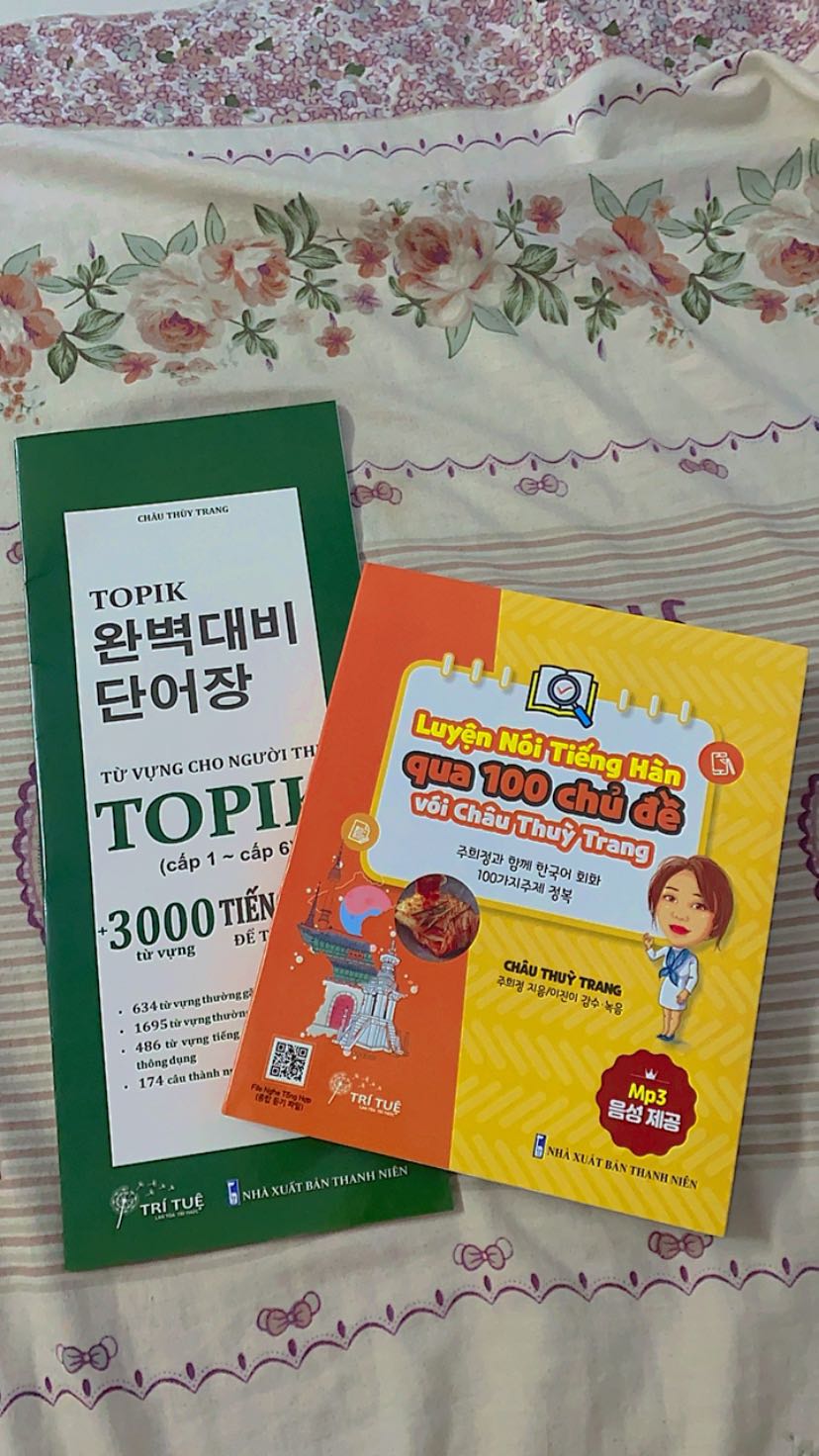 Hàng giao nhanh ạ
Sách đóng gói cũng oki 
Nội dung chưa xem qua nhưng lướt sơ thì cũng thấy khá oki ạ ^^